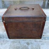 Antique hat trunk in genuine LEATHER