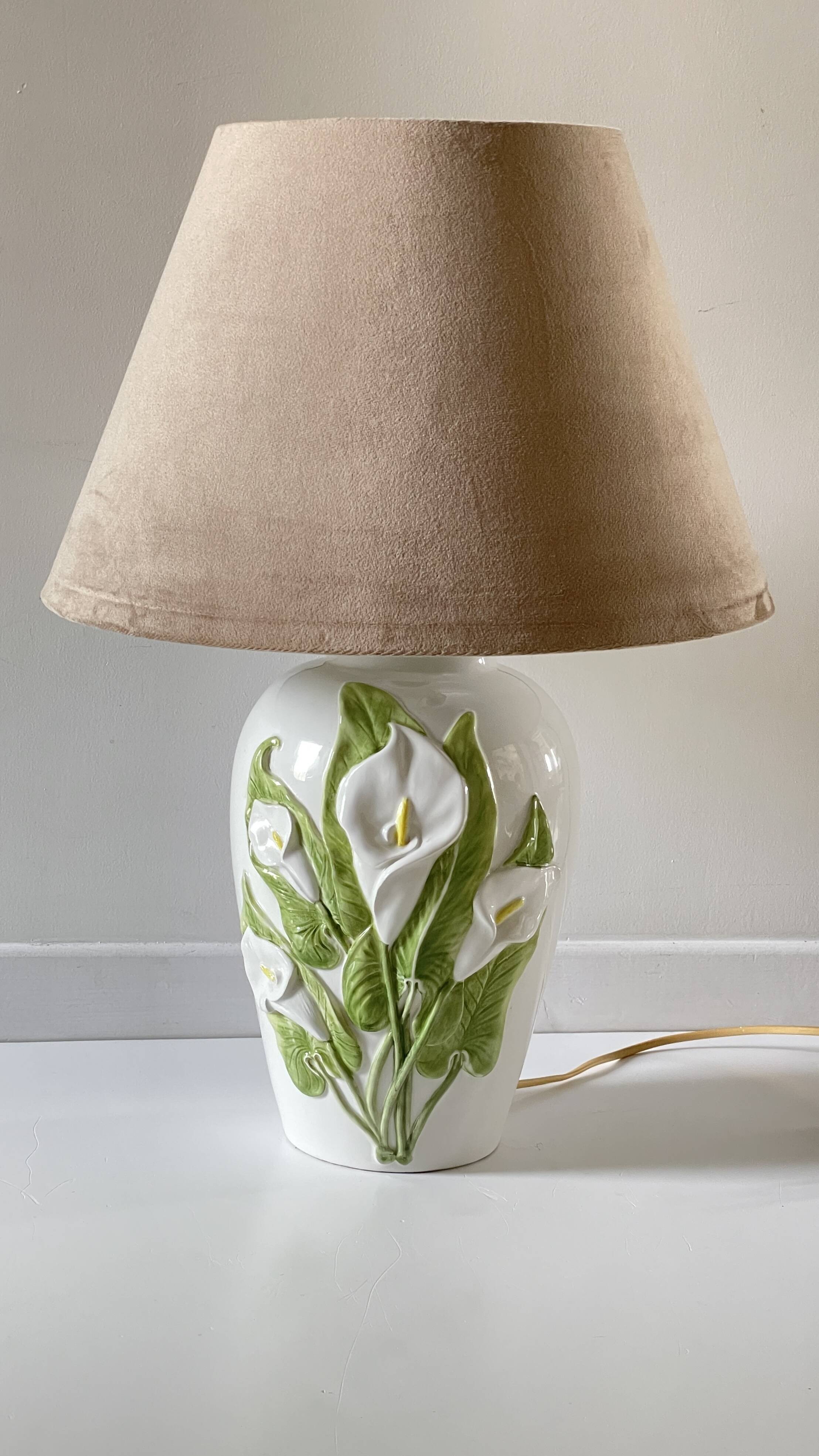 Italian ceramic lamp with arum flowers