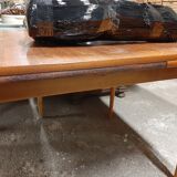 Scandinavian expandable table