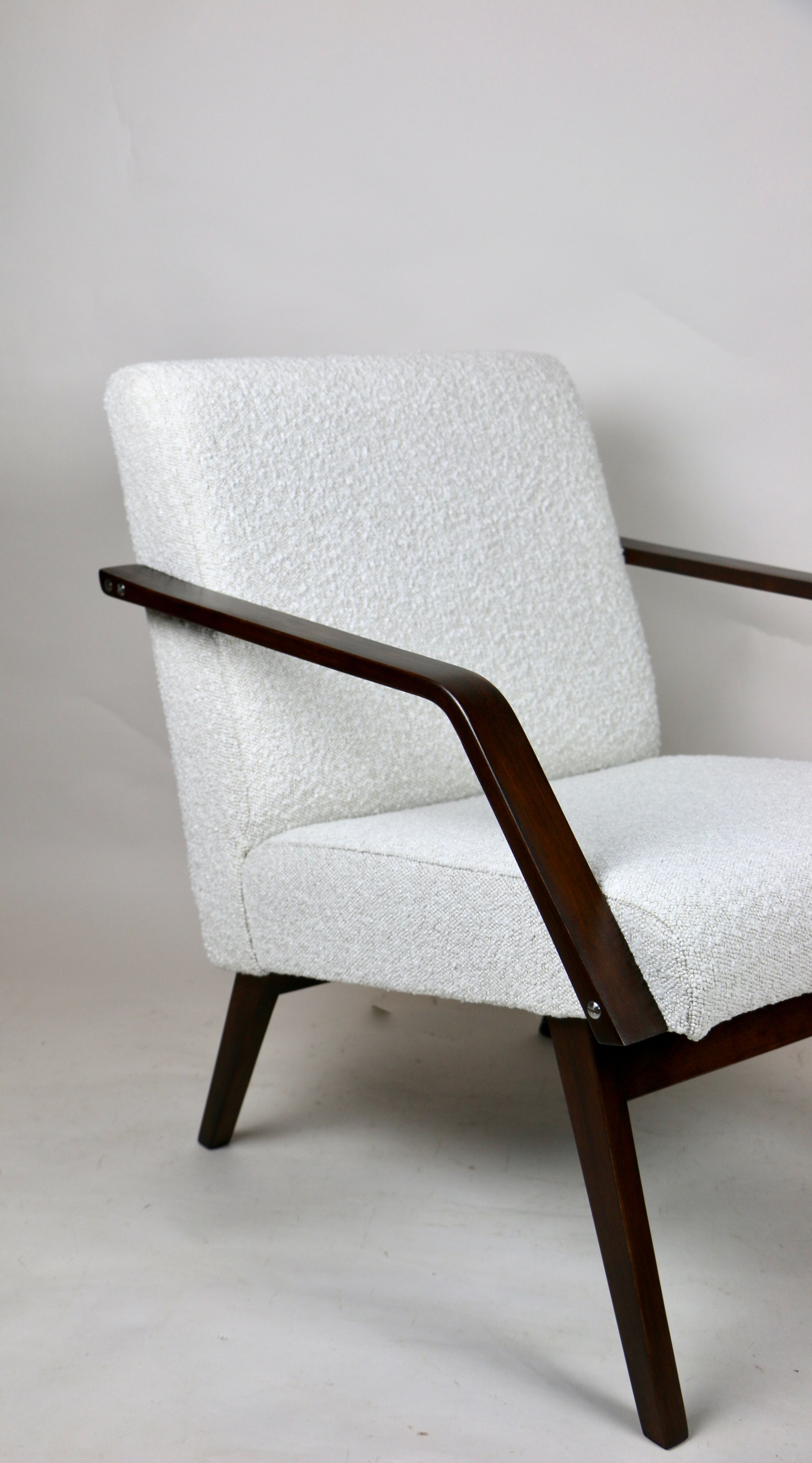 Vintage white Boucle Club Armchairs, 1970s