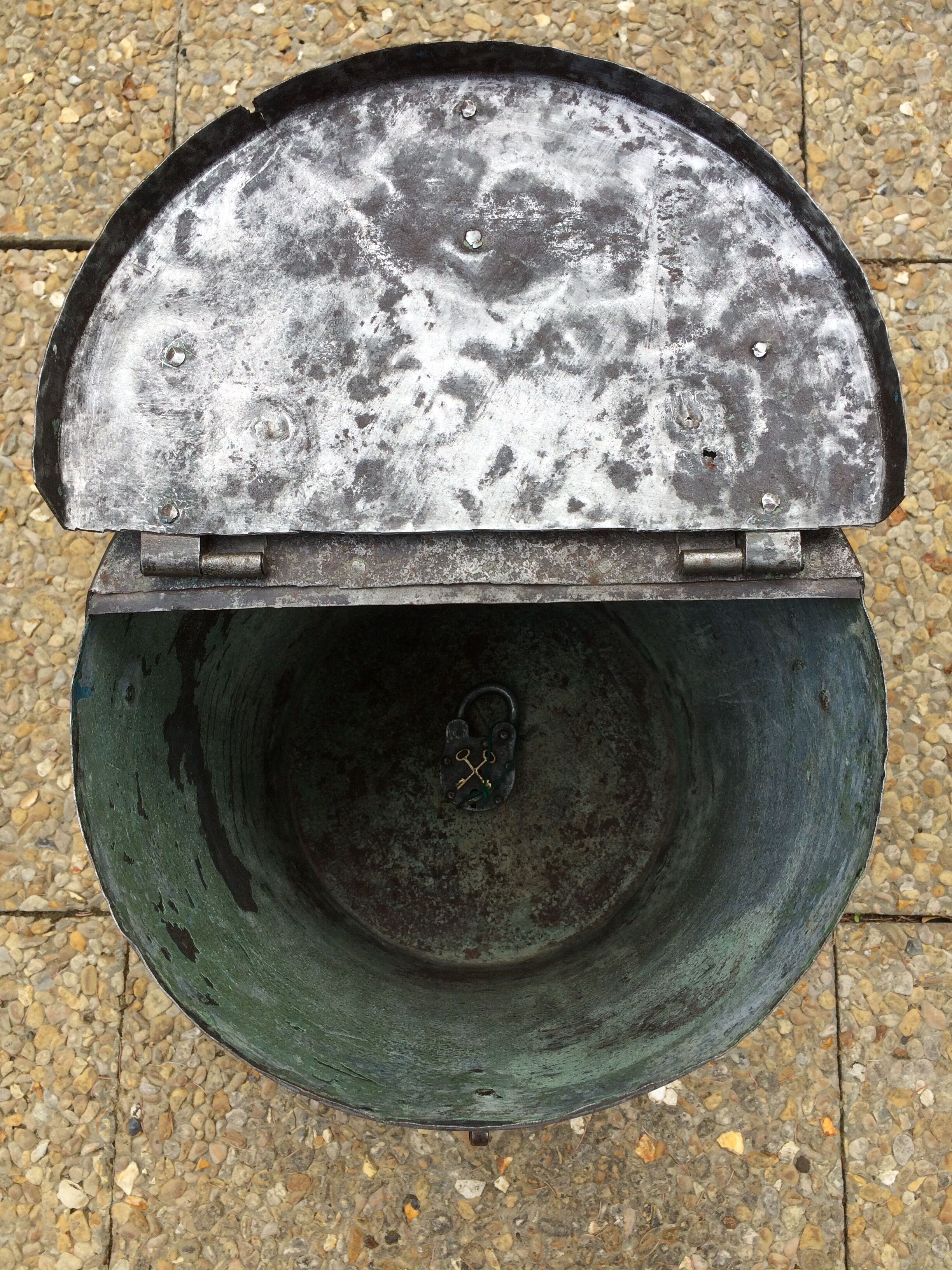 Round box industrial metal barrel with solid padlock