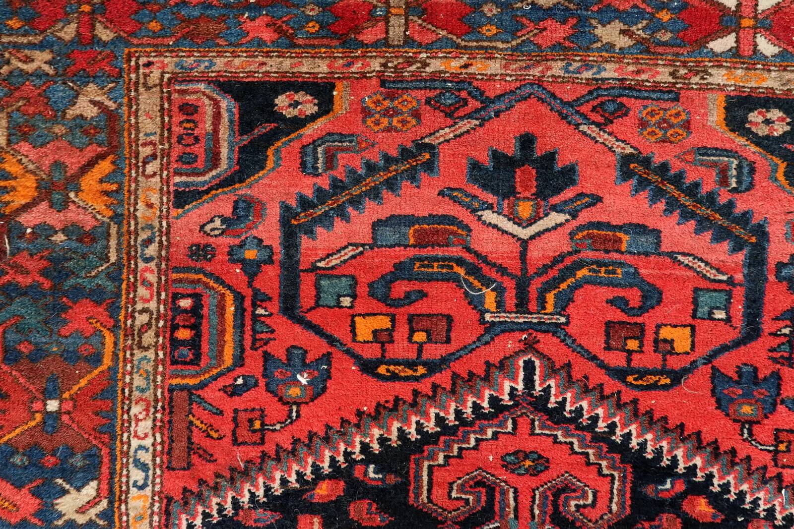 Handmade vintage Persian Hamadan rug 137cm x 194cm, 1960s