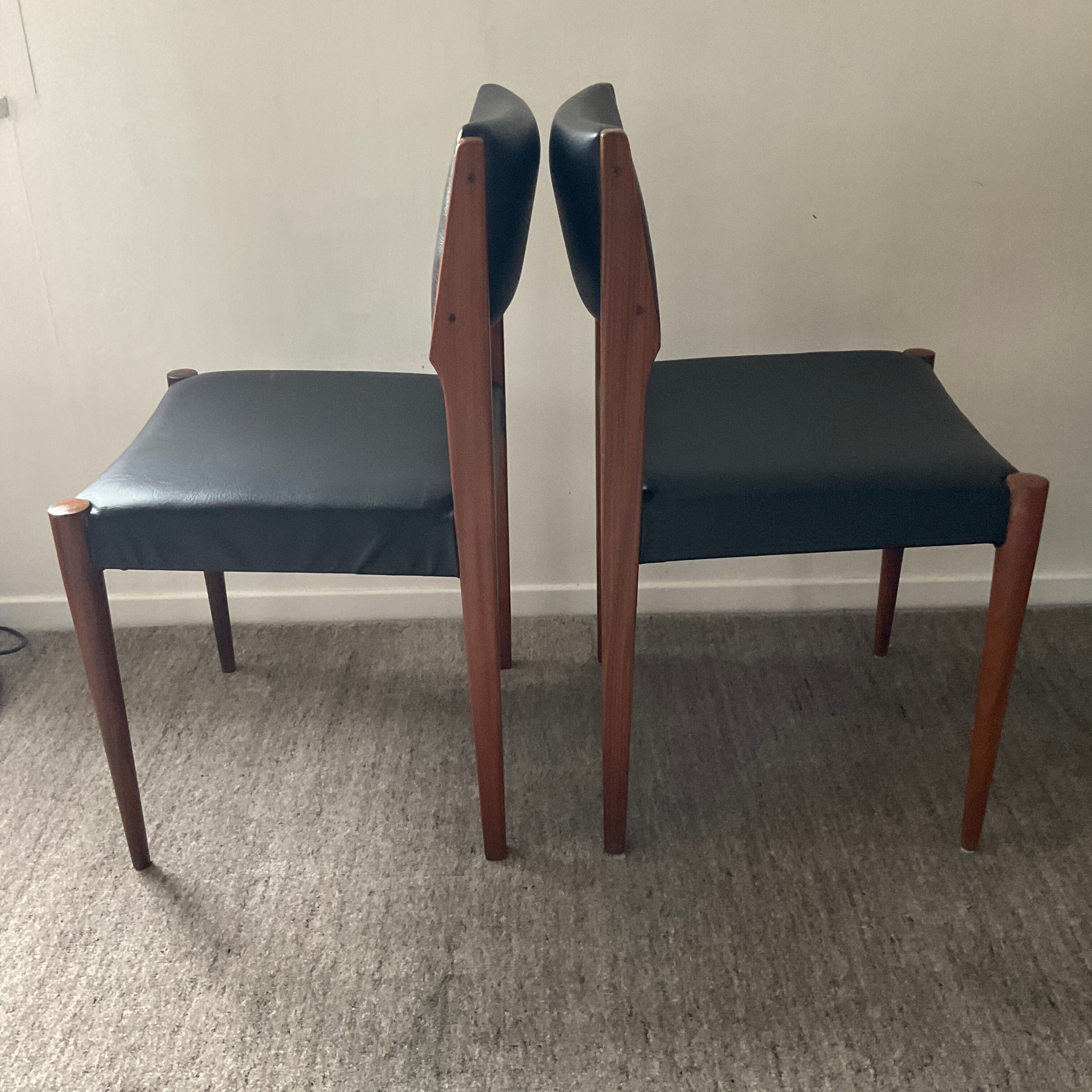Pair of Scandinavian chair from the 60s
