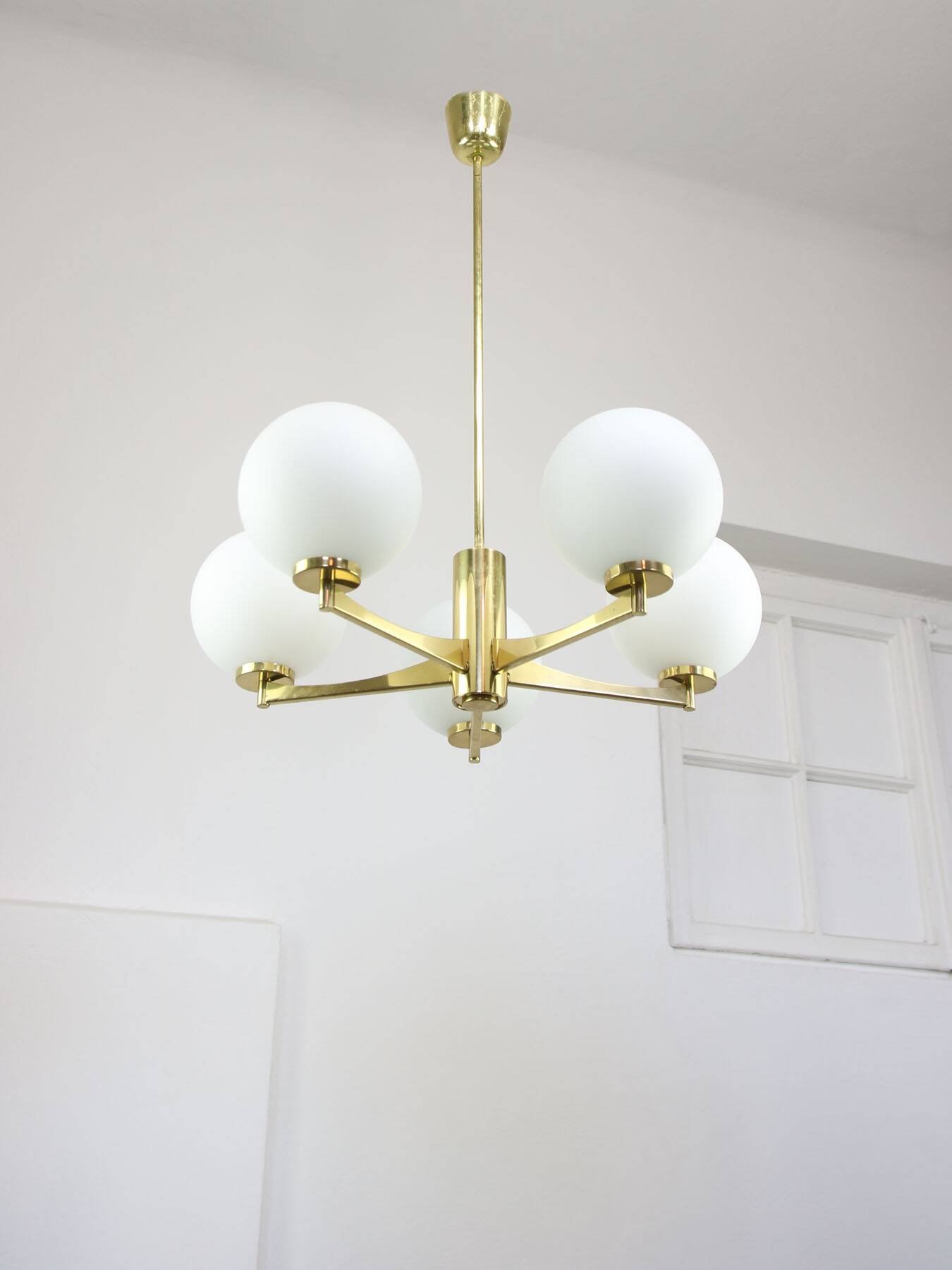 Mid-century Modern Italian Brass and Opaline Chandelier, 1960s
