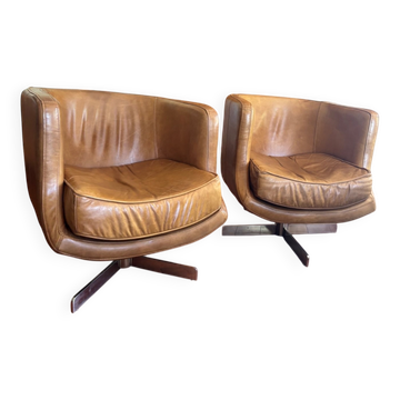 Pair of swivel armchairs Flamant cognac leather, 1970s Design style
