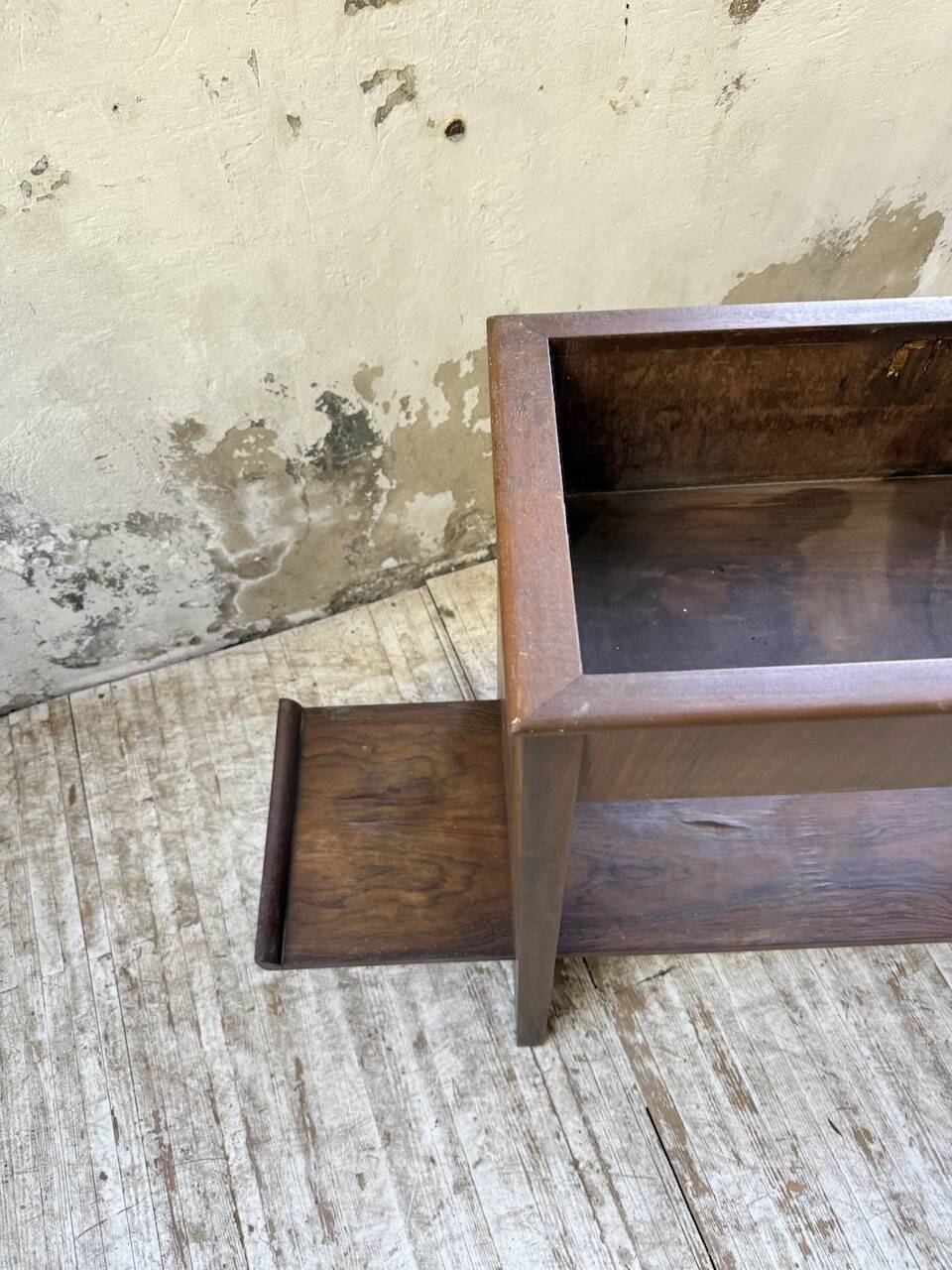 Jardinière années 50 palissandre constructiviste