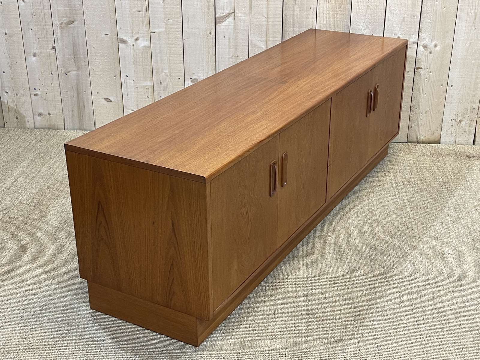 Row of the English brand Gplan in teak from the 70s