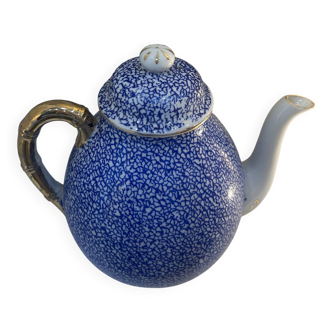 Antique porcelain teapot from Nagoya, Takito factory.