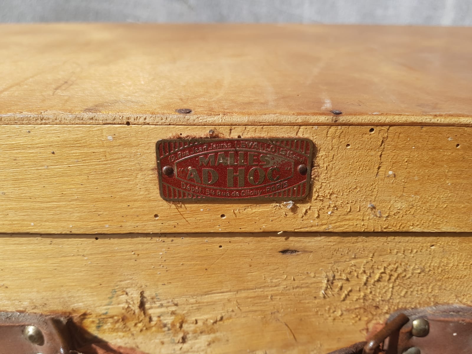Former valise malle ad hoc wood leather anse vintage deco plate