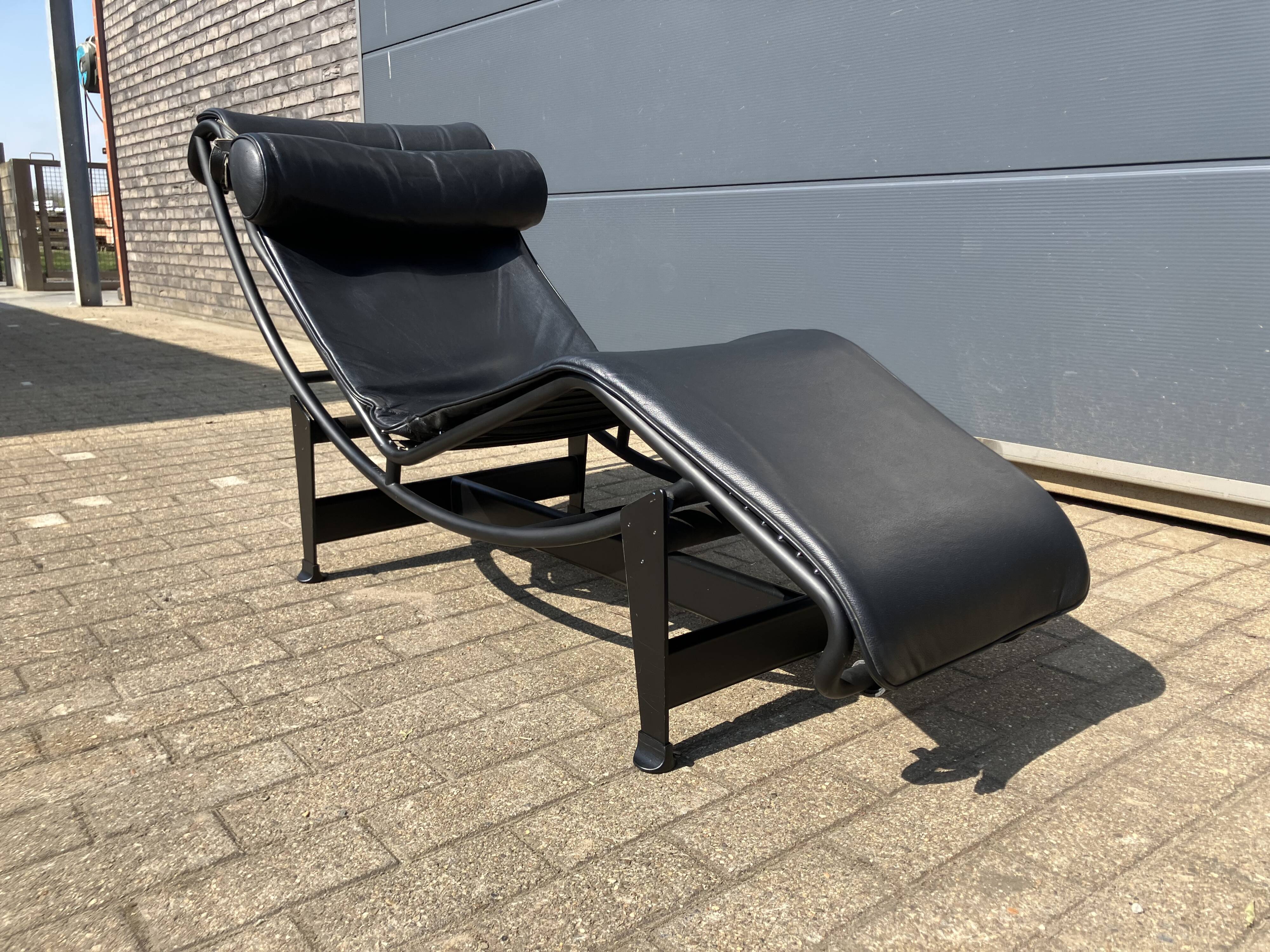 Originele Cassina Le Corbusier Lc4 Black on Black, Bijna als new!