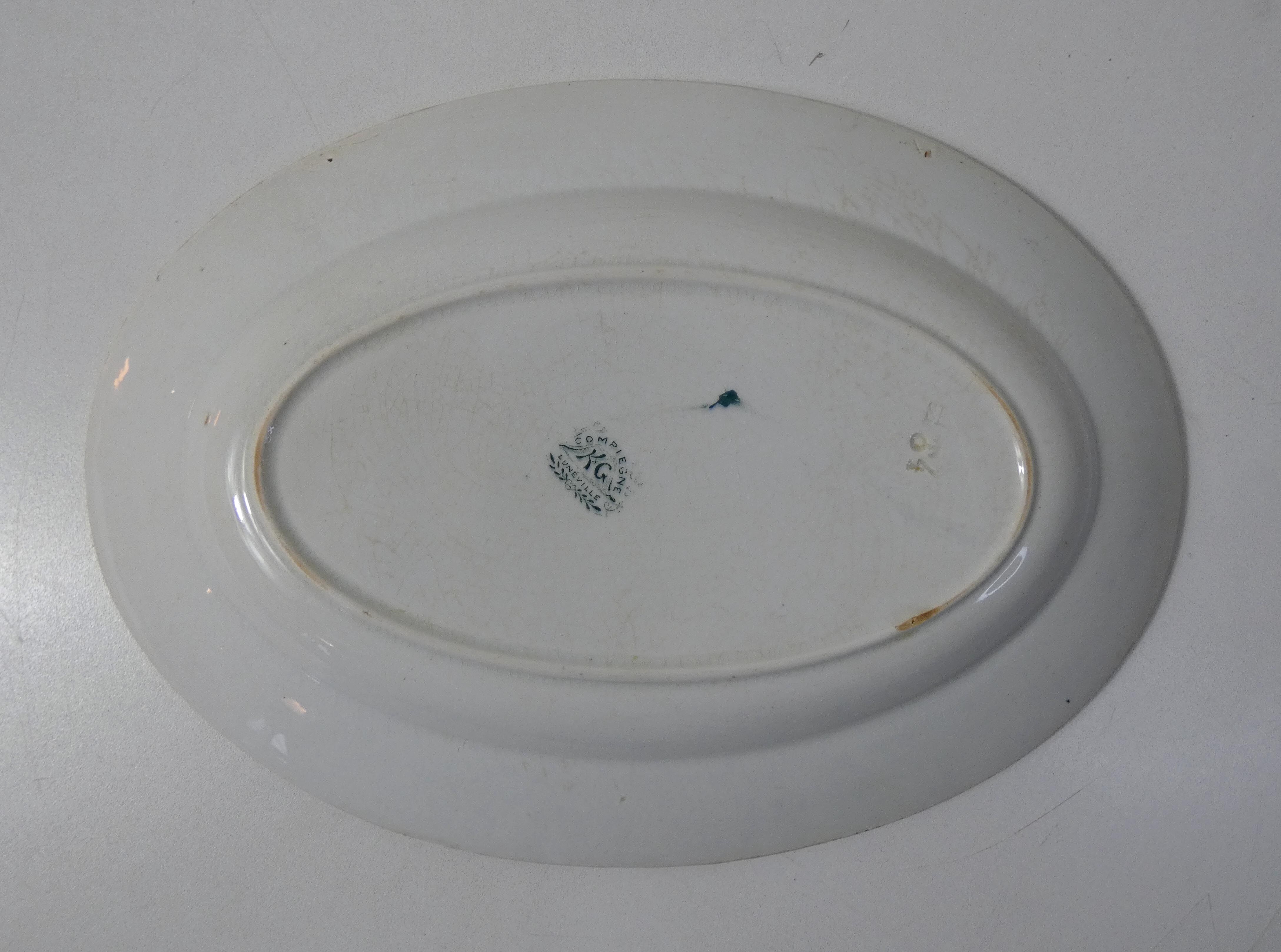 Oval dish iron earth compiegne