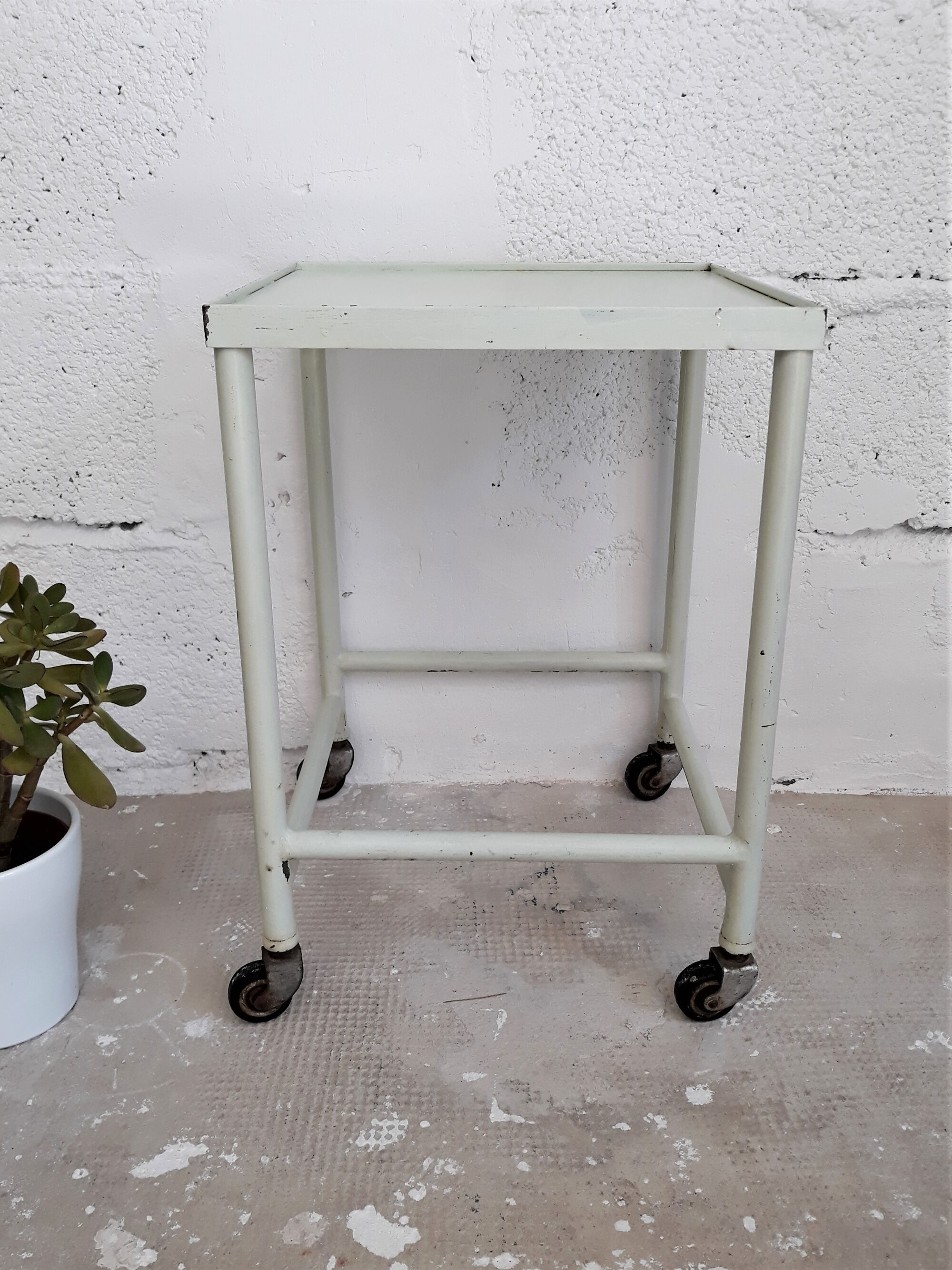 Desserte / Small roller-coaster / Plant Door / Side table / Sofa tip / Chevet / Vintage 1950 /