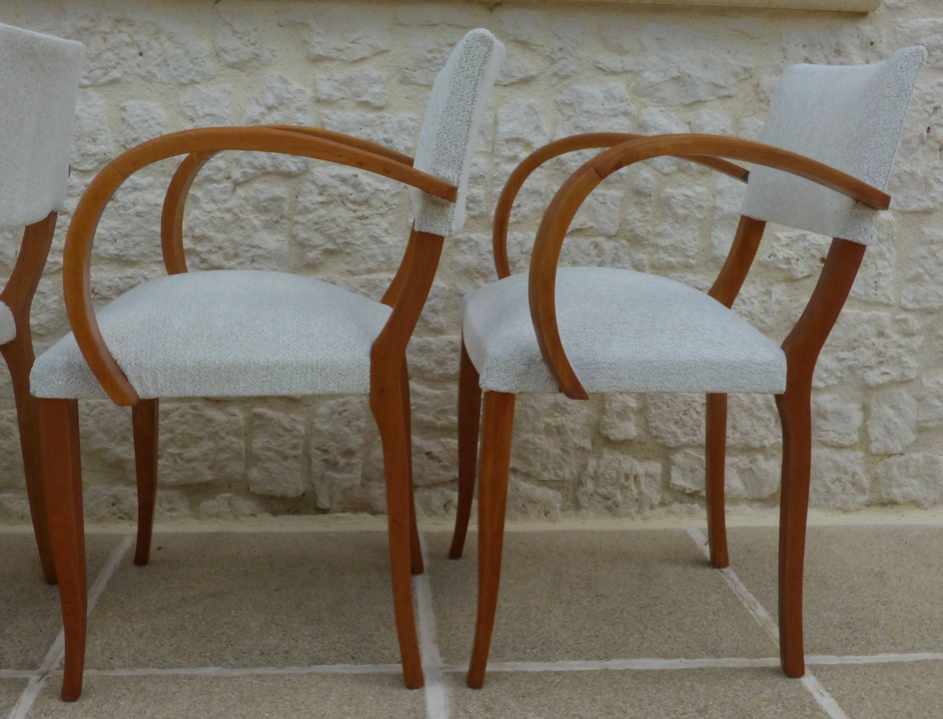 Chic 1950s bridge chairs in solid wood, white and beige, hand-stitched.