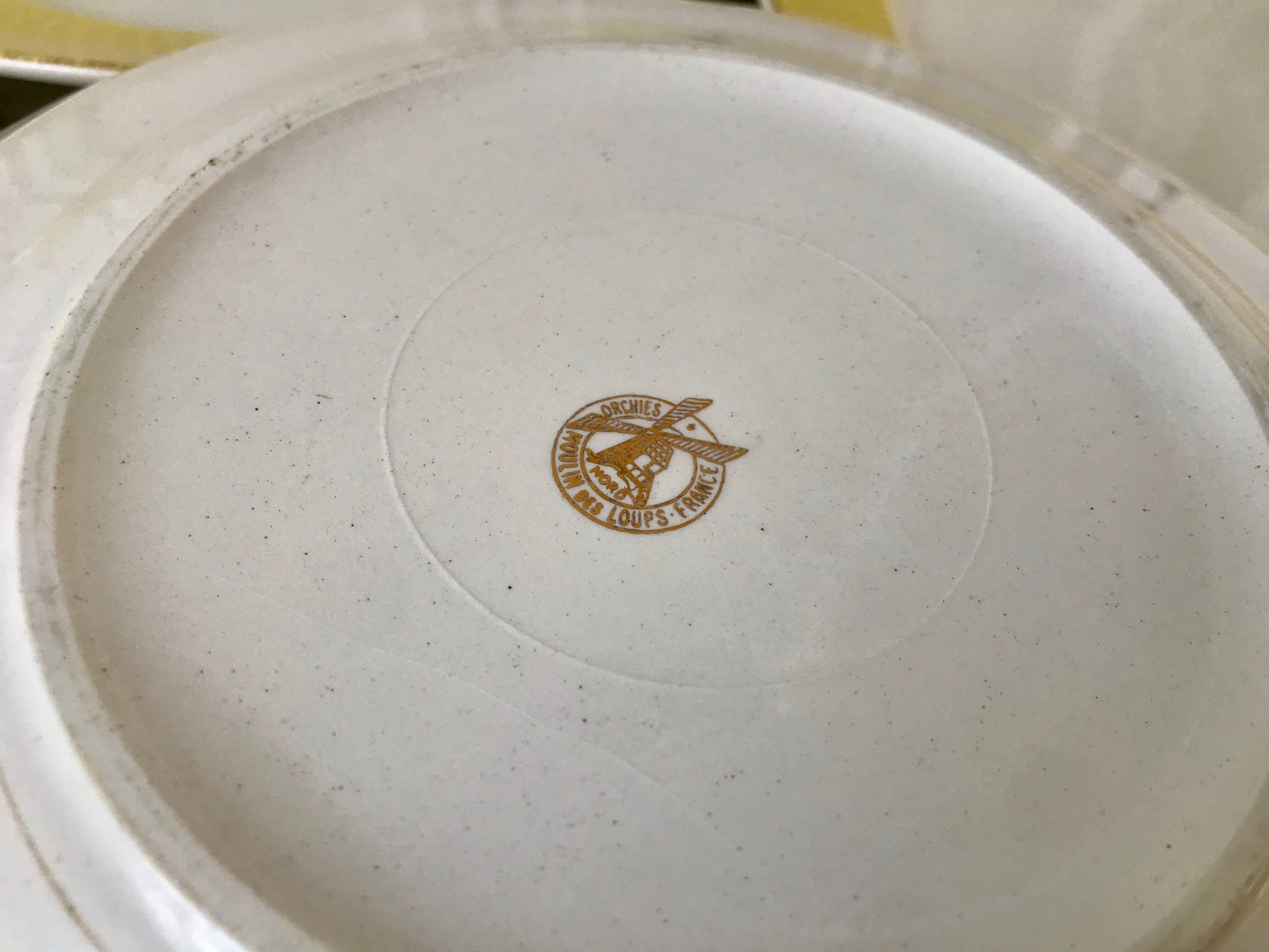 set of 6 flat plates Moulin des Loups textured canary yellow 50s