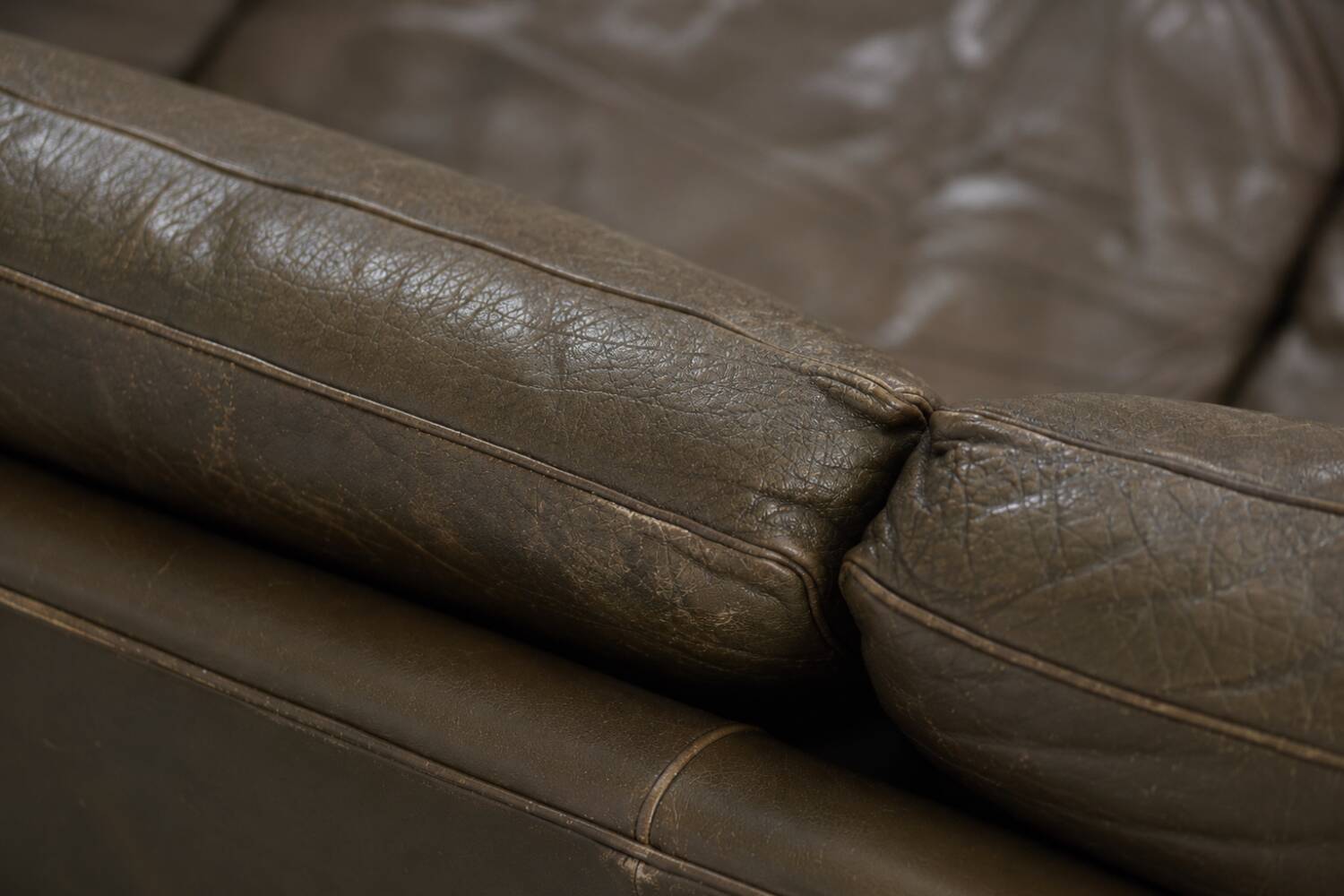 Mid-Century Modern Vintage Leather Cromwell Sofa by Arne Norell, 1960s