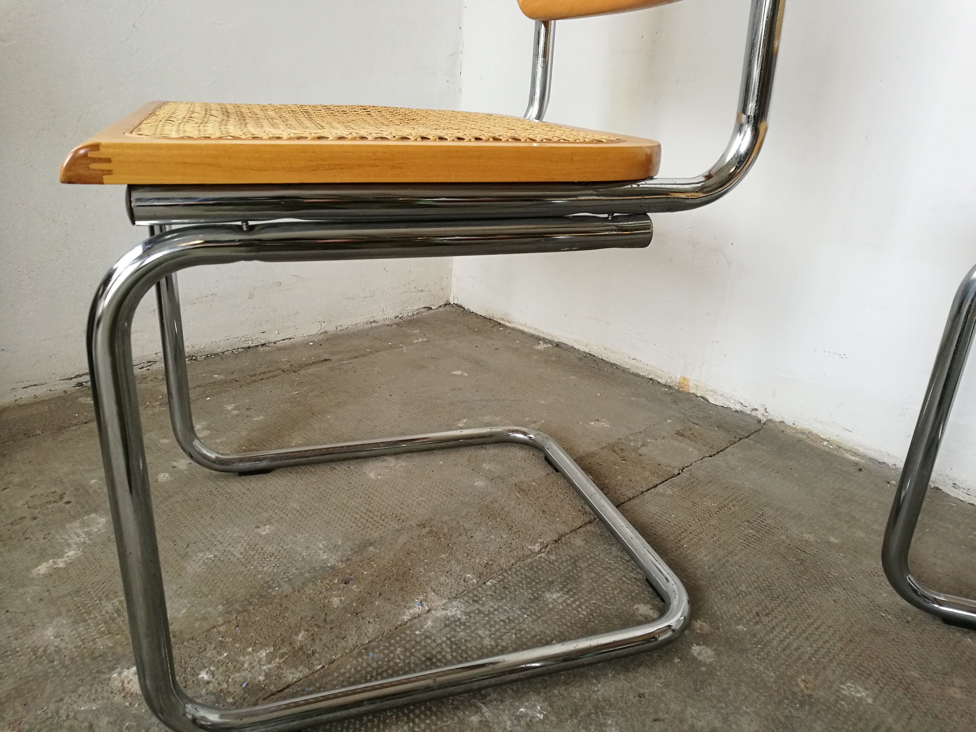 Pair of chairs, canning and chrome tubular metal