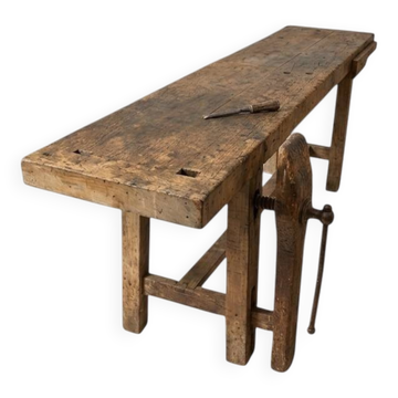 Woodworking bench