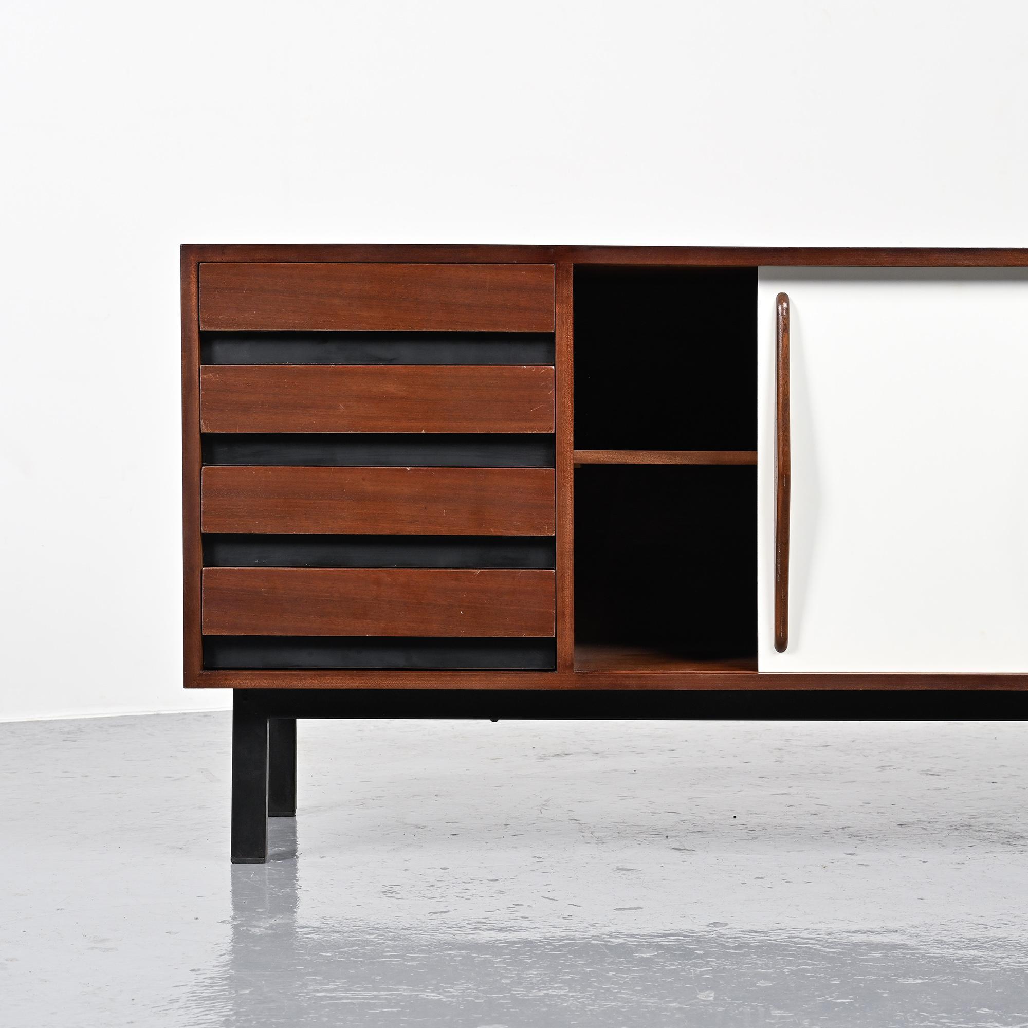 Enfilade Cansado par Charlotte Perriand, circa 1960