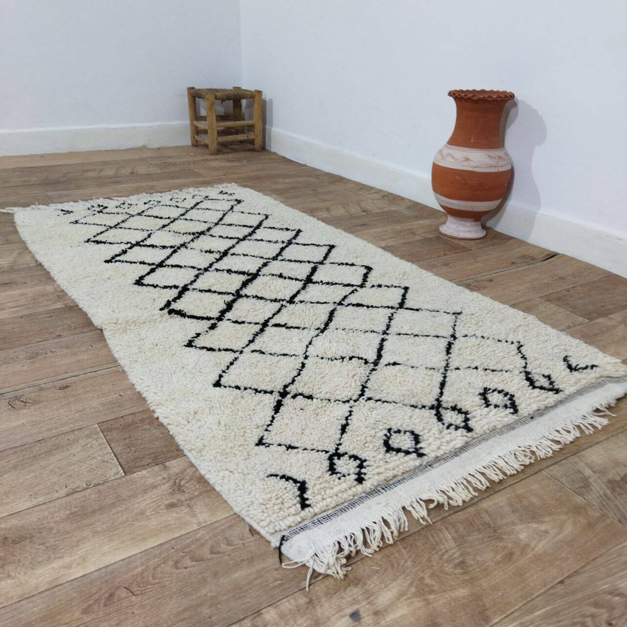 Handmade Moroccan Berber rug 185 x 94 cm