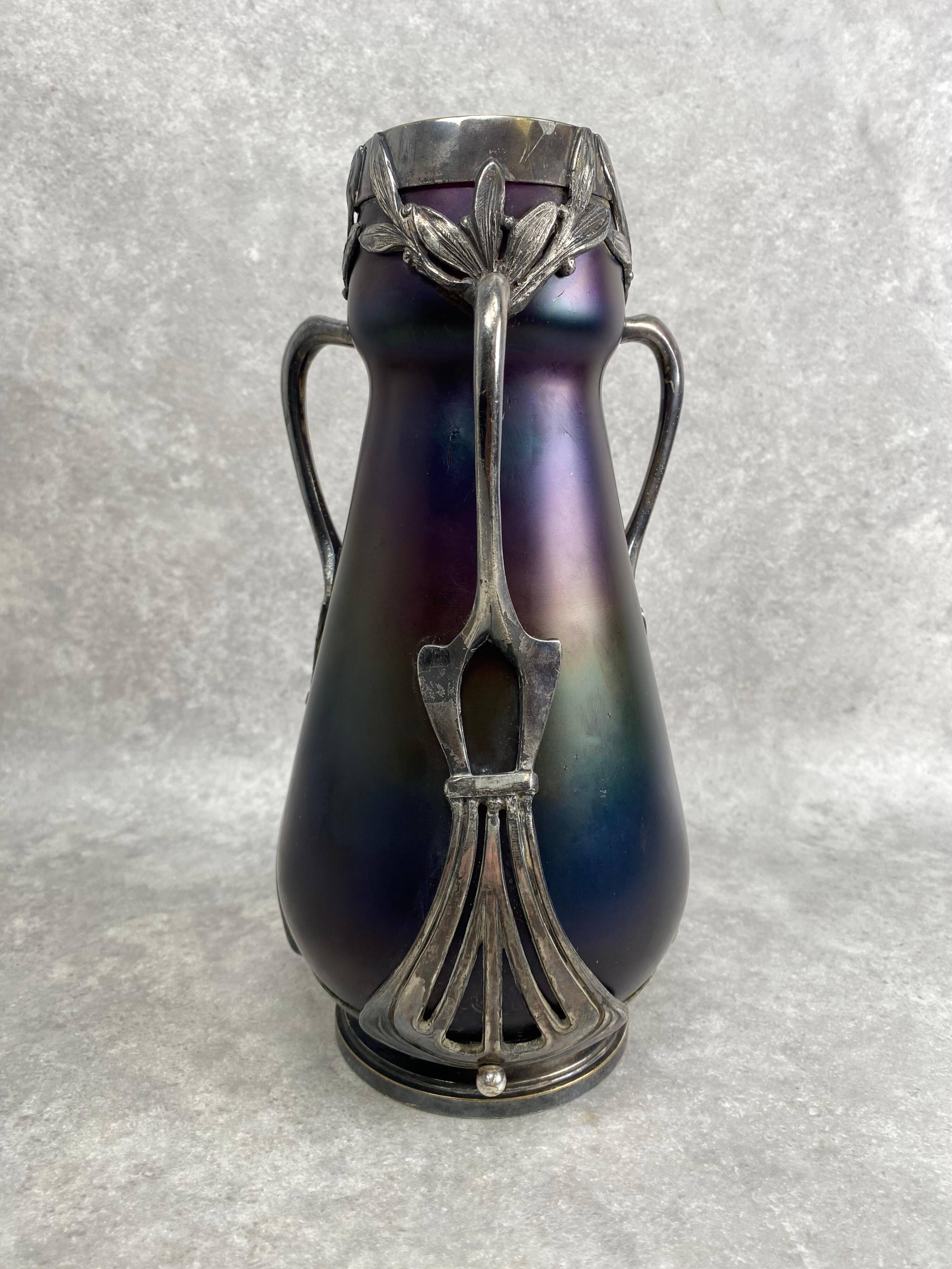 Art glass vase in the Jugendstil style by Wilhelm Kralik Sohne