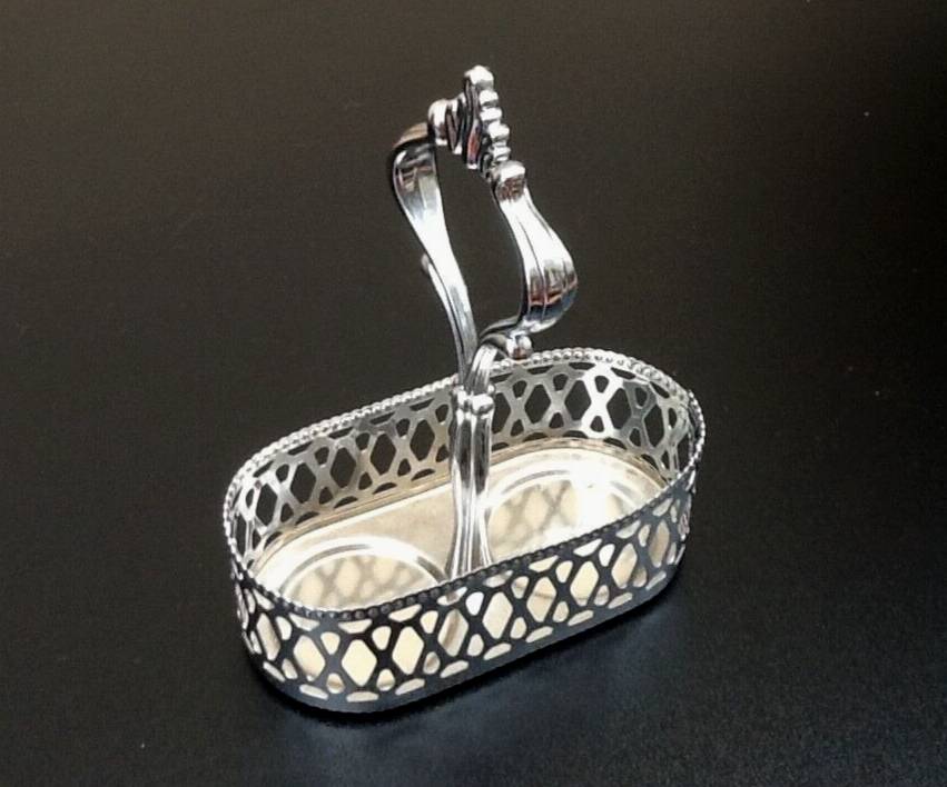 1960s salt / pepper server