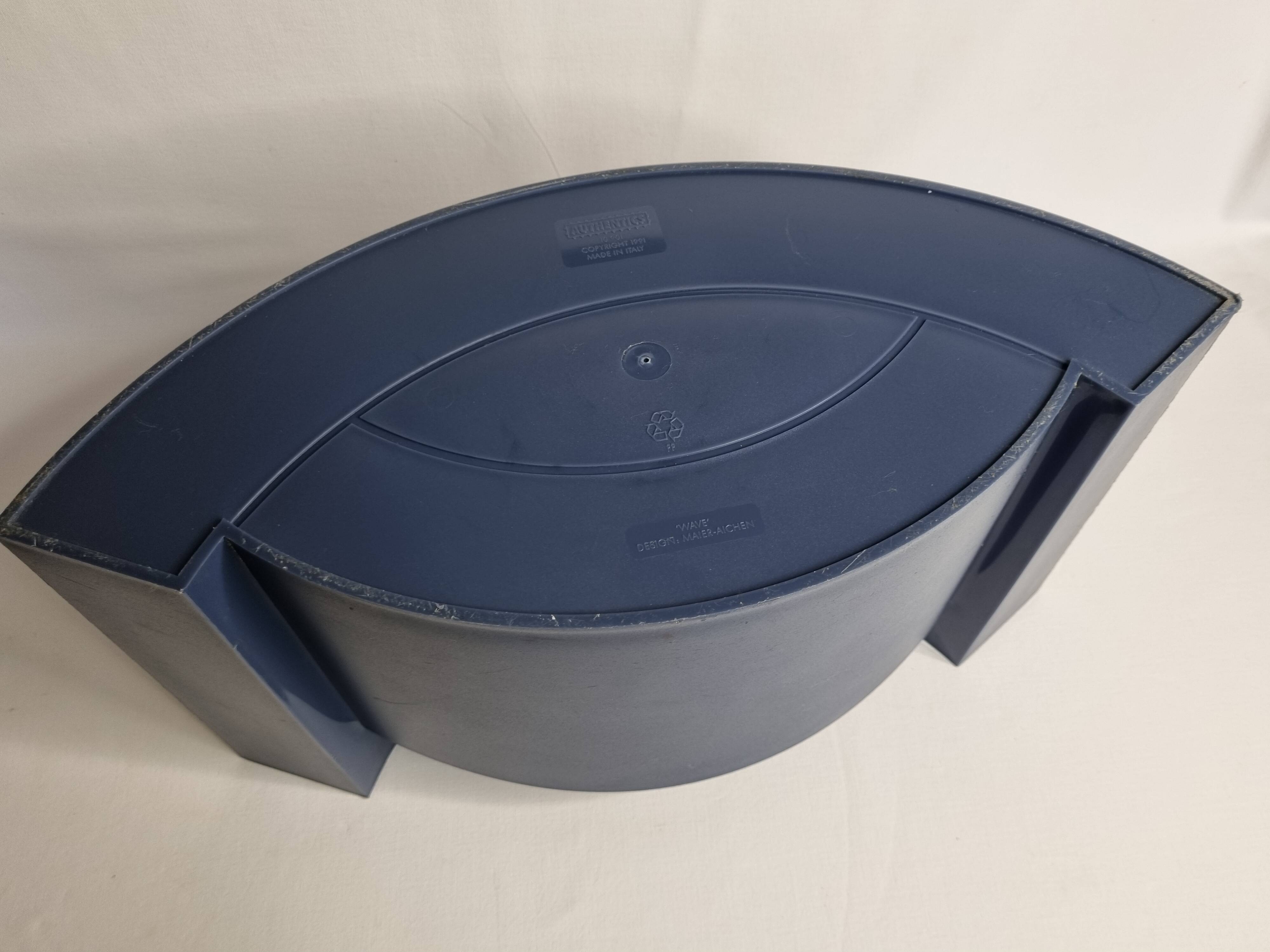 "Wave" magazine holder, design by Maier-Aichen for Authentics, Made in Italy, 90s
