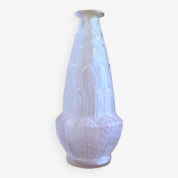 Vase Art Déco « écailles d’or », signé Carrillo