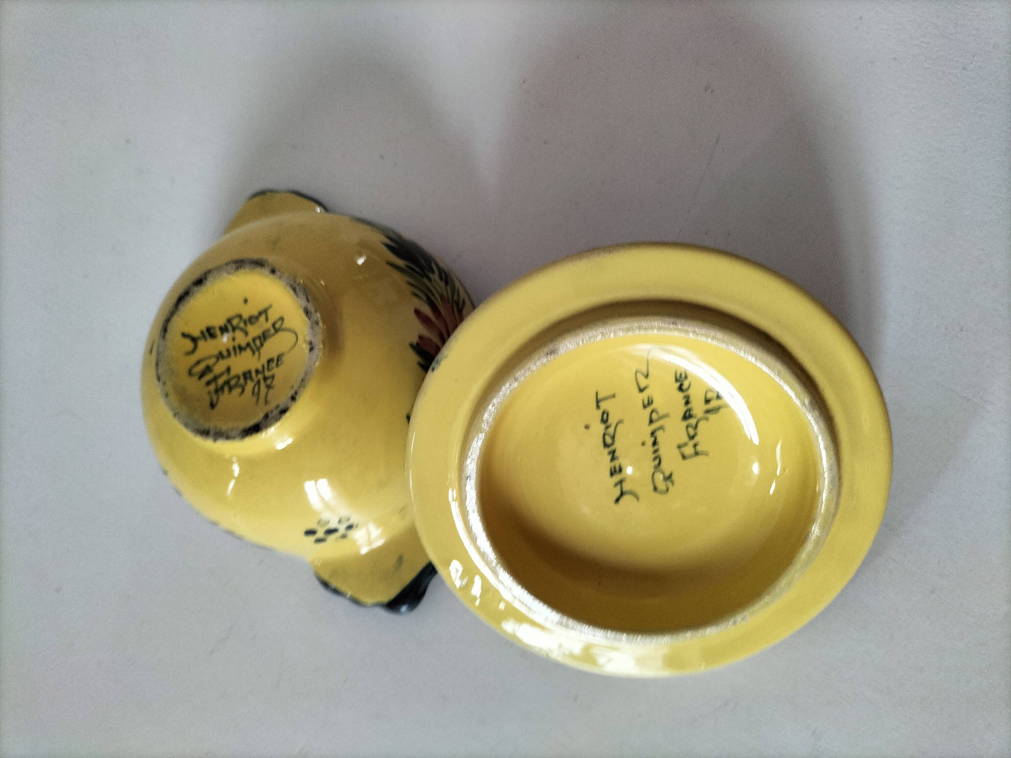 Breton bonbonnière Quimper Henriot – Hand-painted earthenware