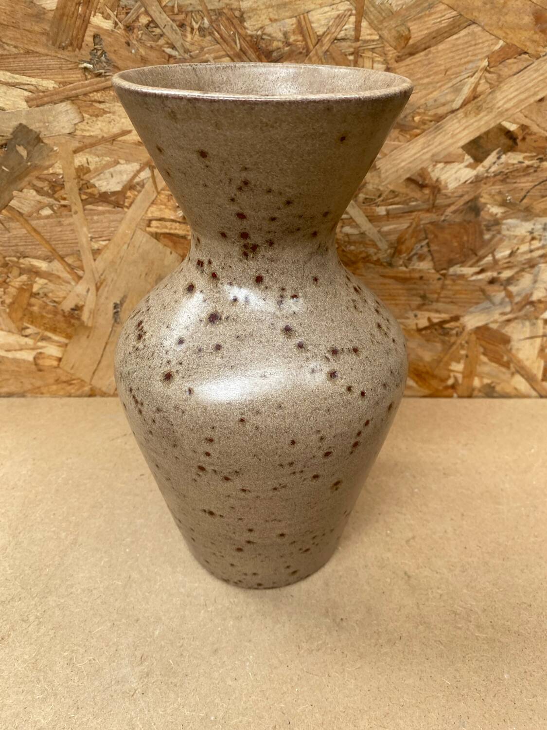 Antique etruscan vase ceramic beige speckled brown vintage