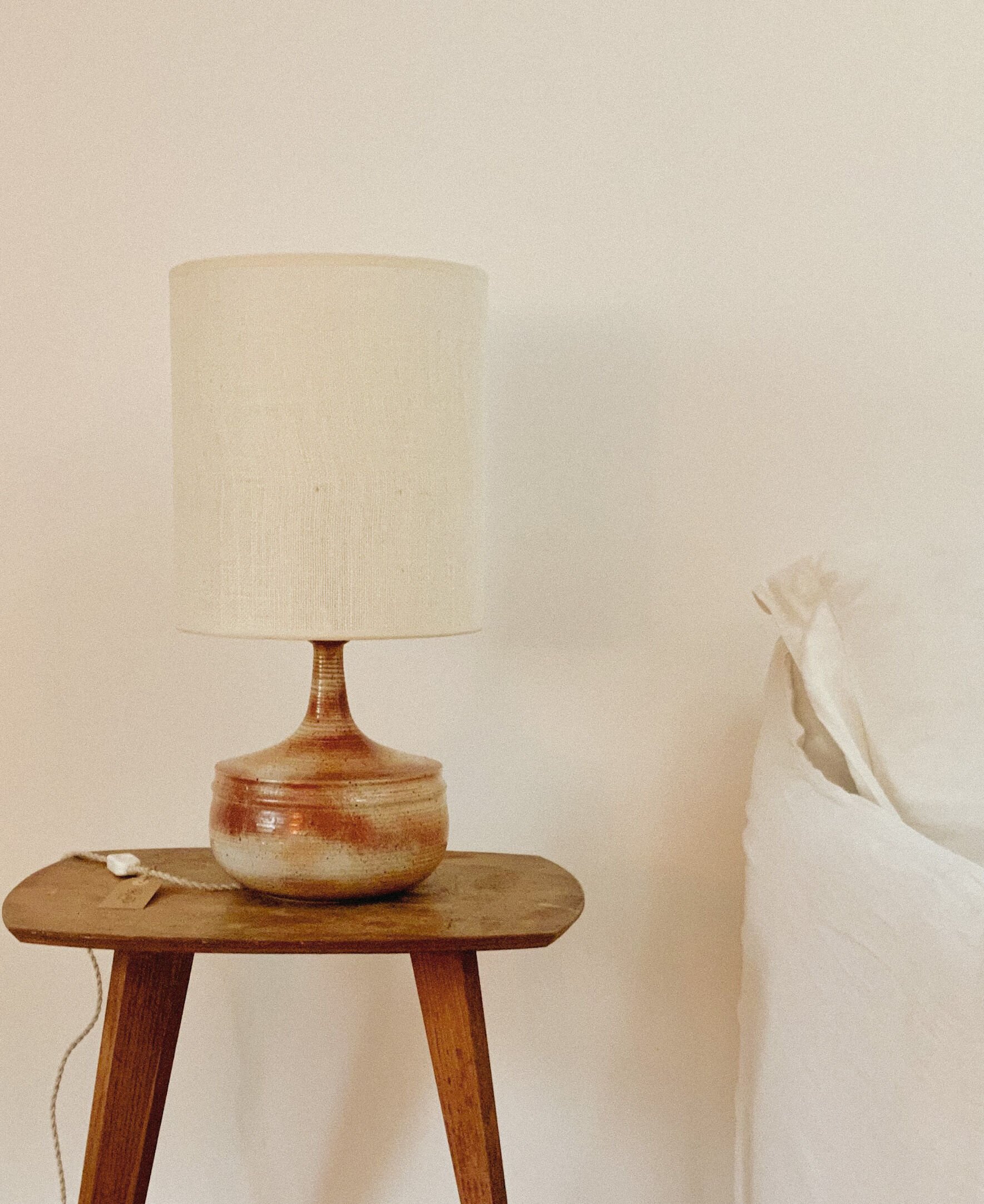 Marsh sandstone lamp