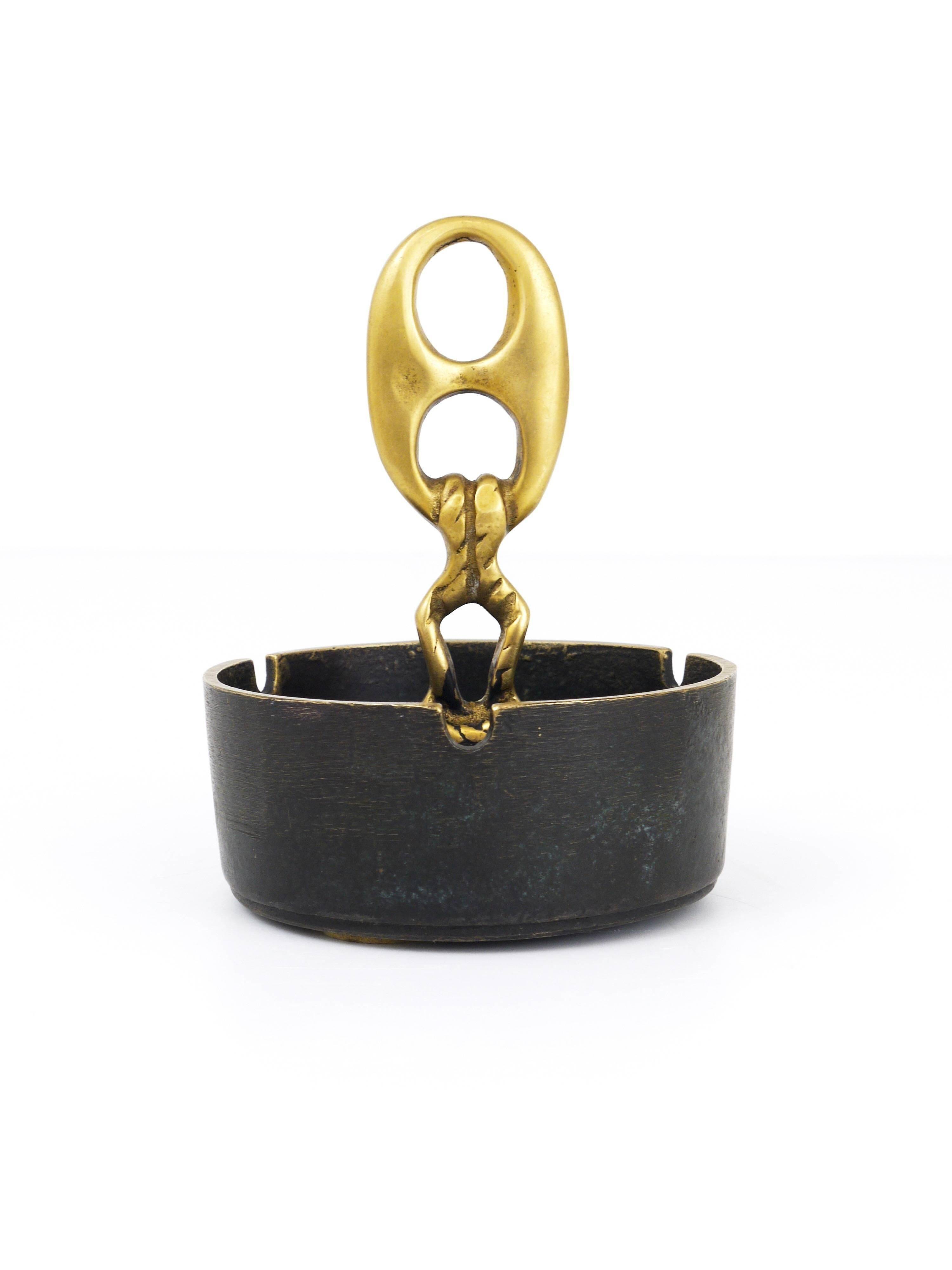 Mid-century modern brass ashtray with handle, Austria, 1950s.