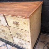 Trade cabinet with drawers