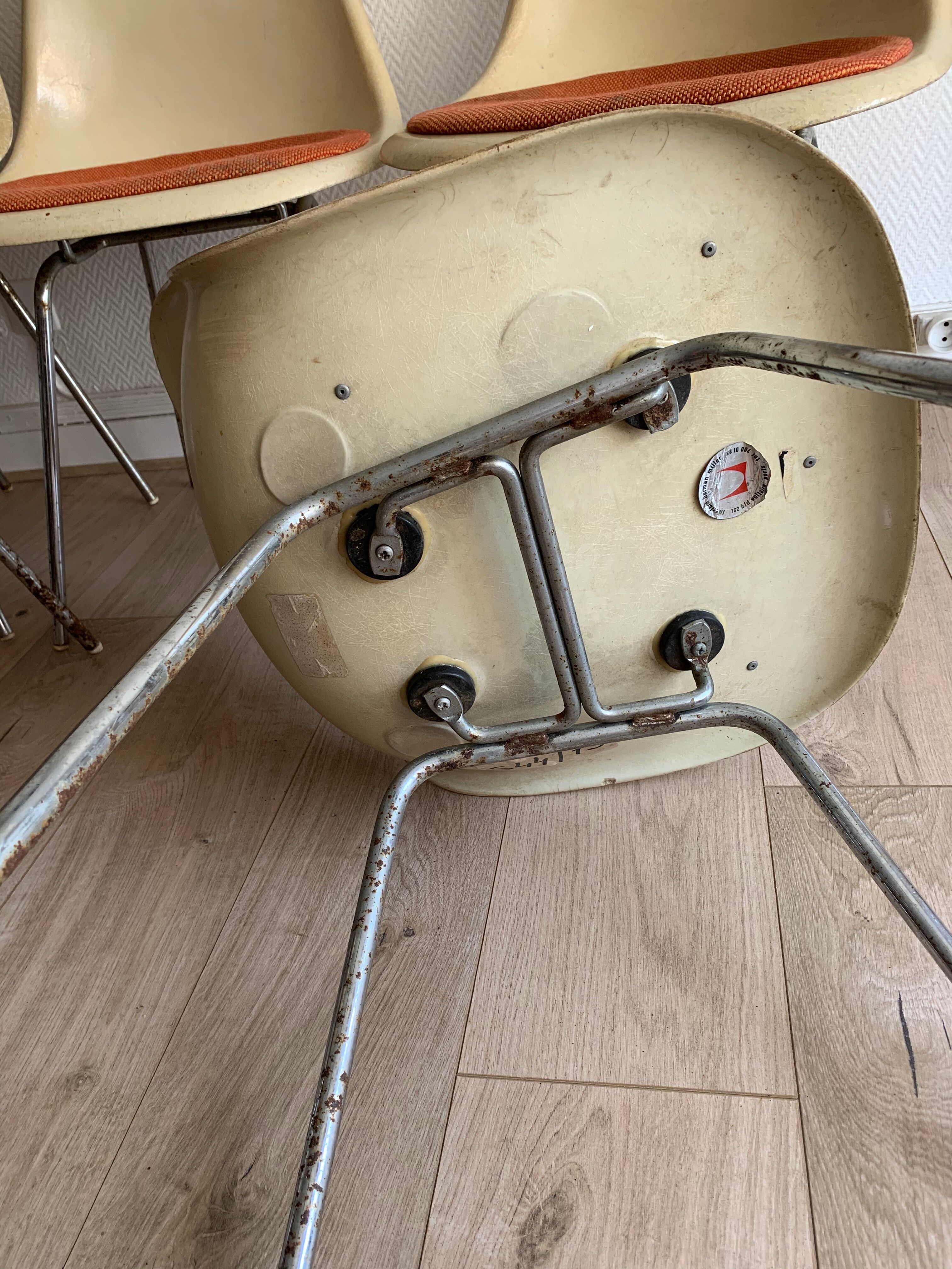 Suite of 6 DSX Charles & Ray Eames Chairs for Herman Miller