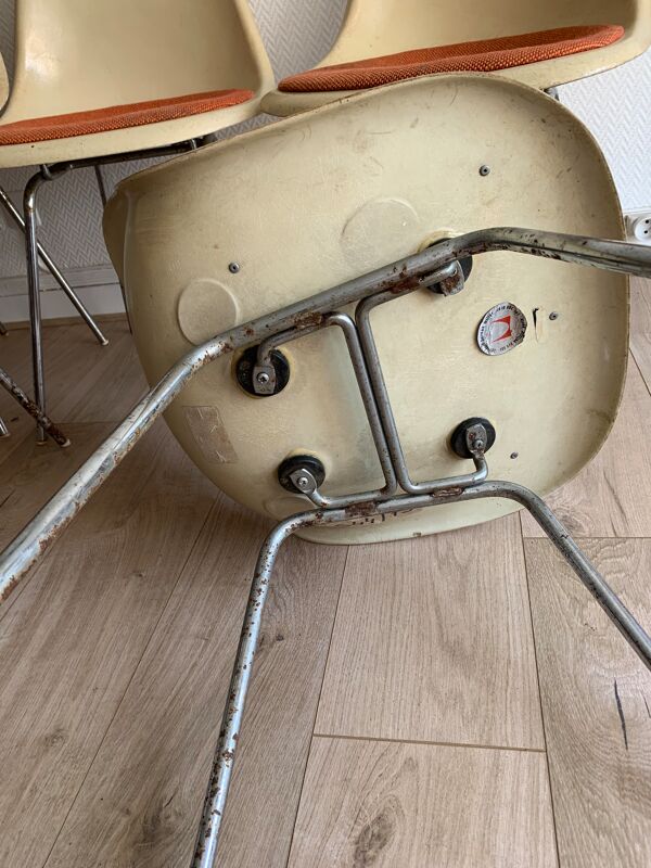 Suite de 6 chaises DSX Charles & Ray Eames pour Herman Miller