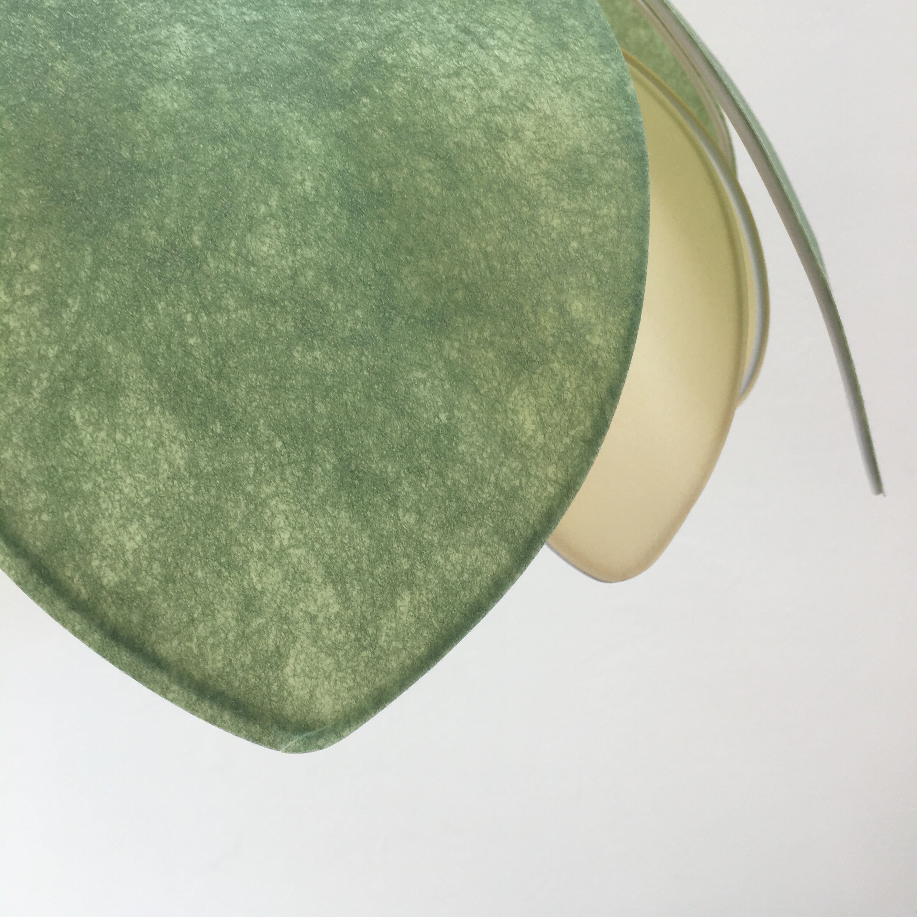 Lotus flower suspension