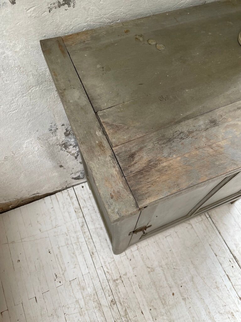 Confectioner furniture loom gray blue