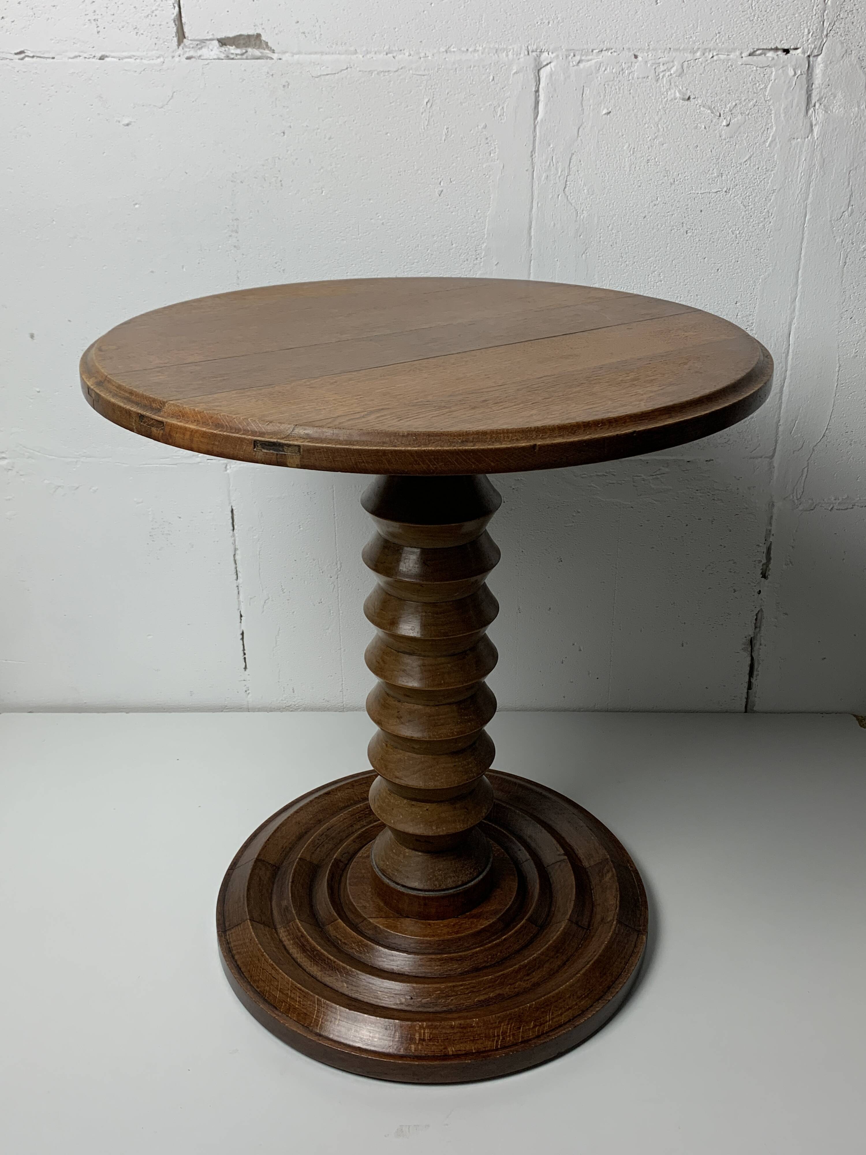 Table d'appoint en bois tourné brutaliste français de style Charles Dudouyt, France, années 1940
