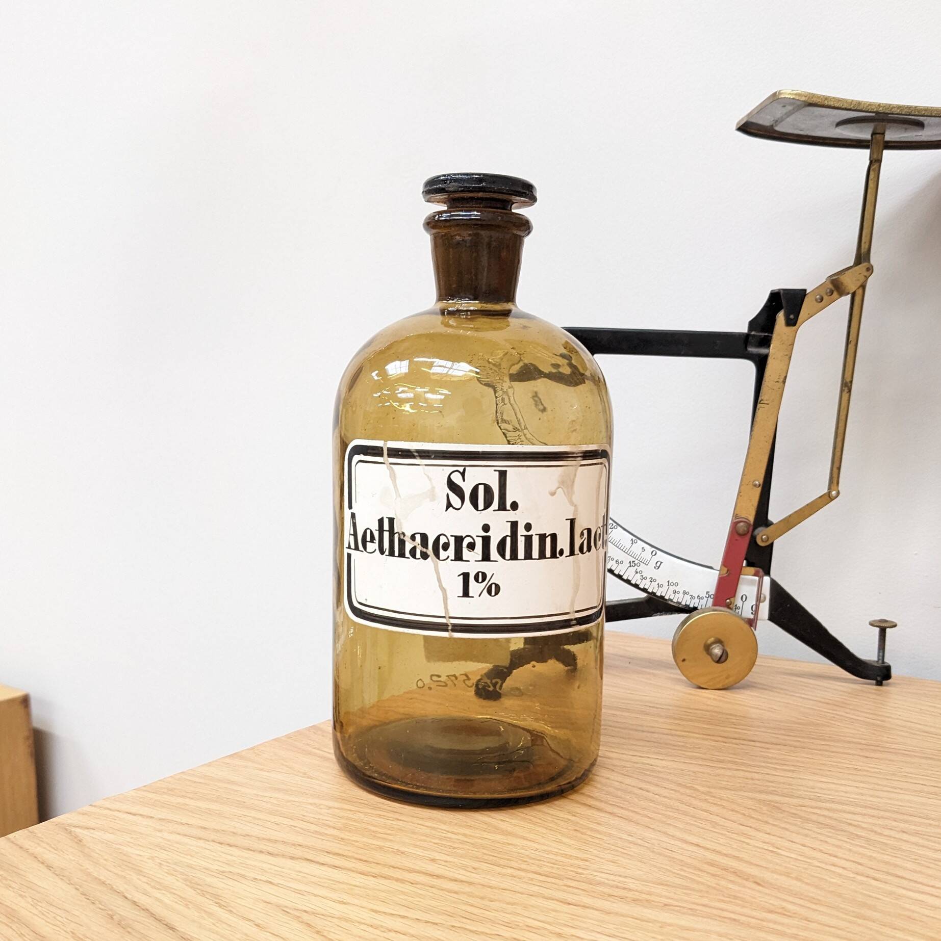Apothecary bottle