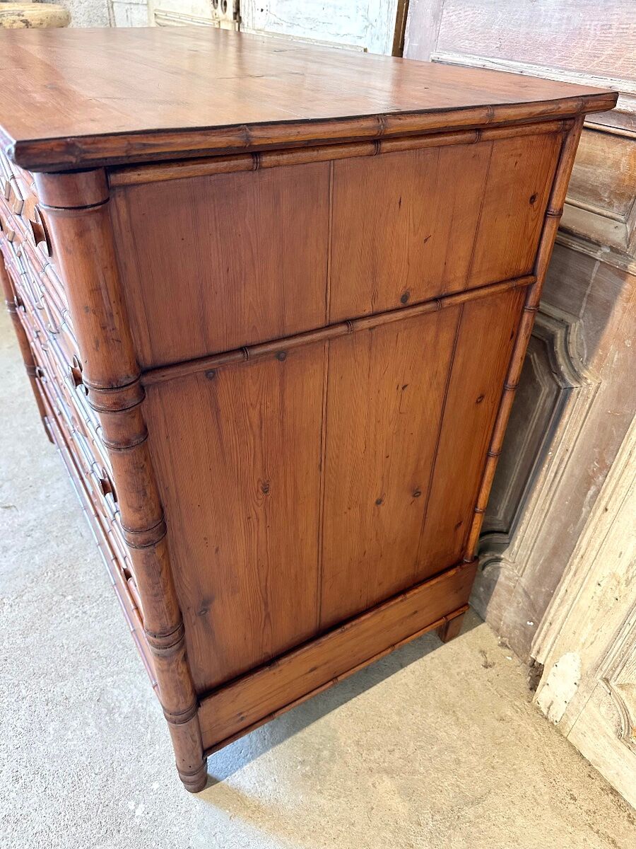 Commode style bambou en sapin époque 1900