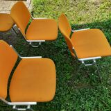 Serie de 6 chaises de Giancarlo Piretti édition Castelli