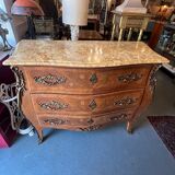 Louis XV style curved chest of drawers in veneer and marquetry, early 20th century