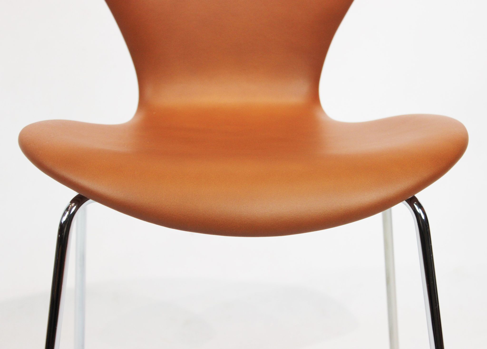 Lot de 4 chaises modèle 3107 par Arne Jacobsen et fabriqué par Fritz Hansen
