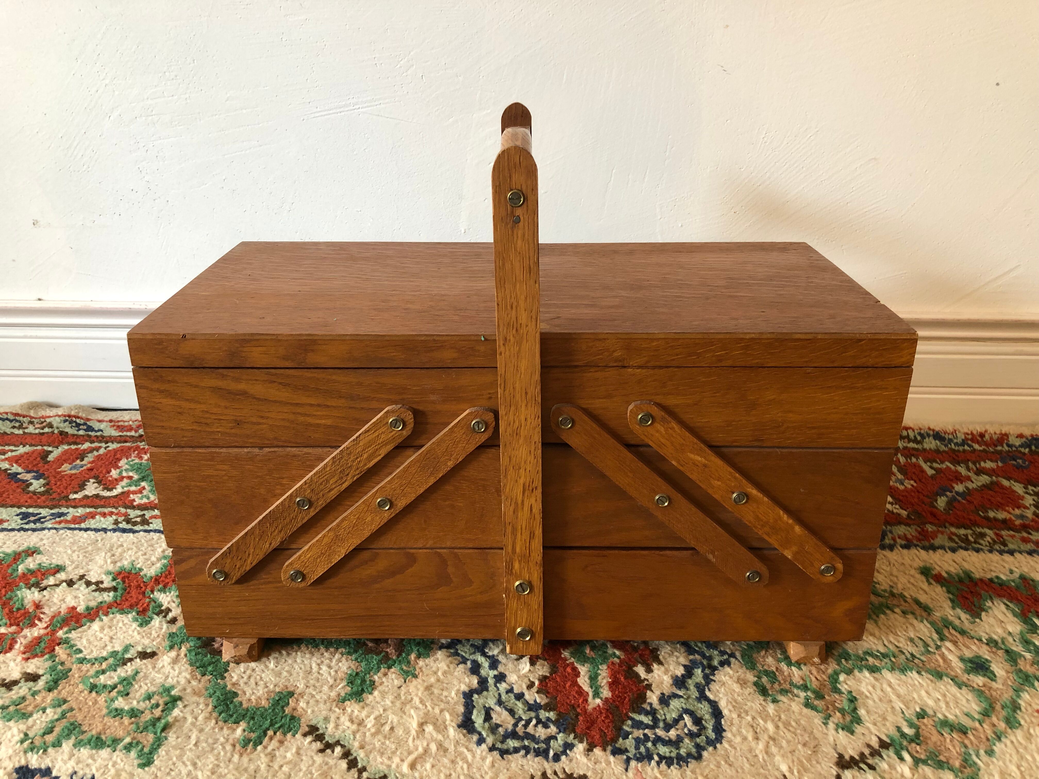 Vintage sewing worker 60s