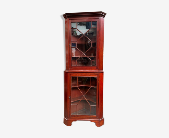 Vitrine d'angle