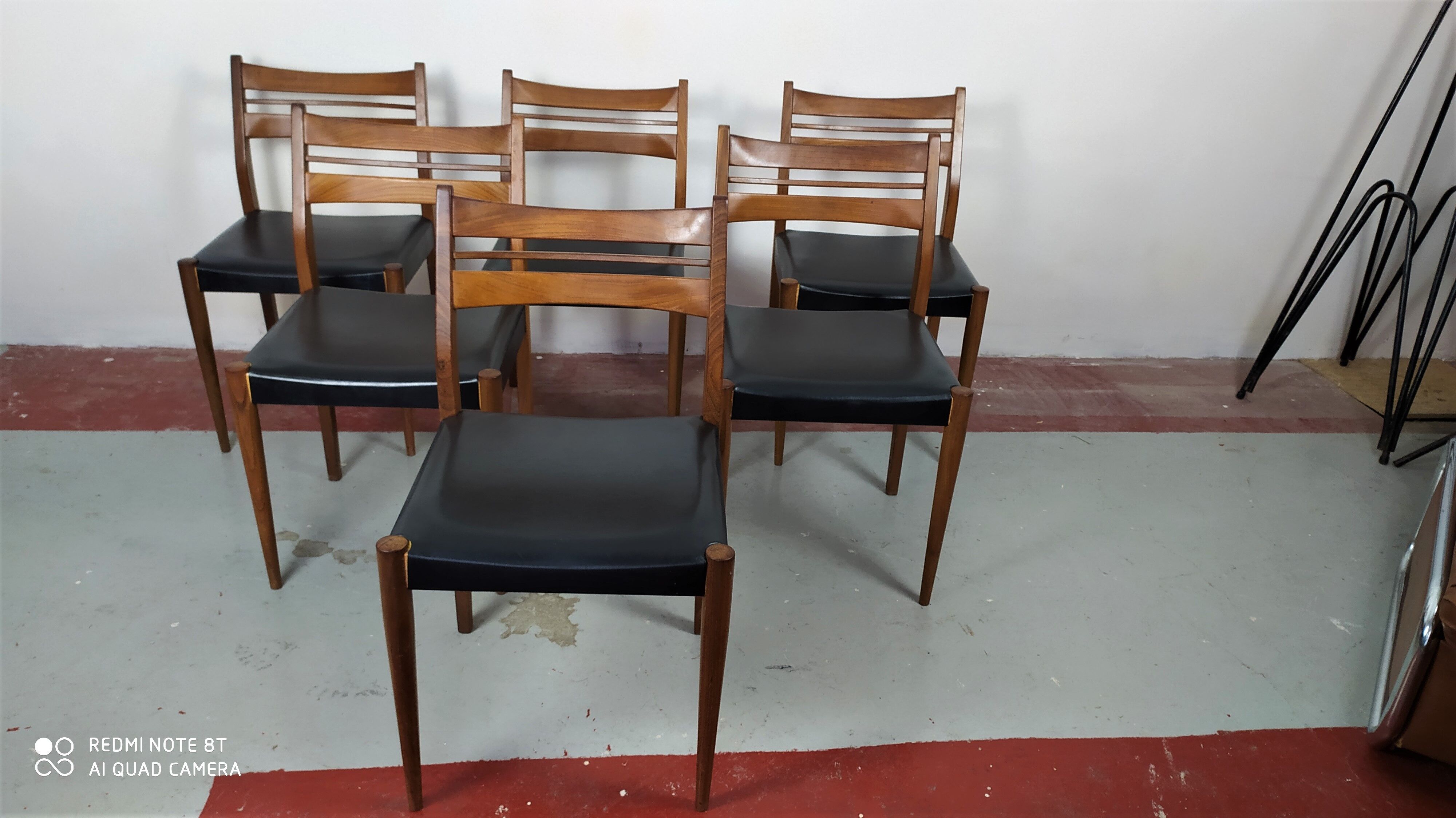 6 scandinavian style chairs