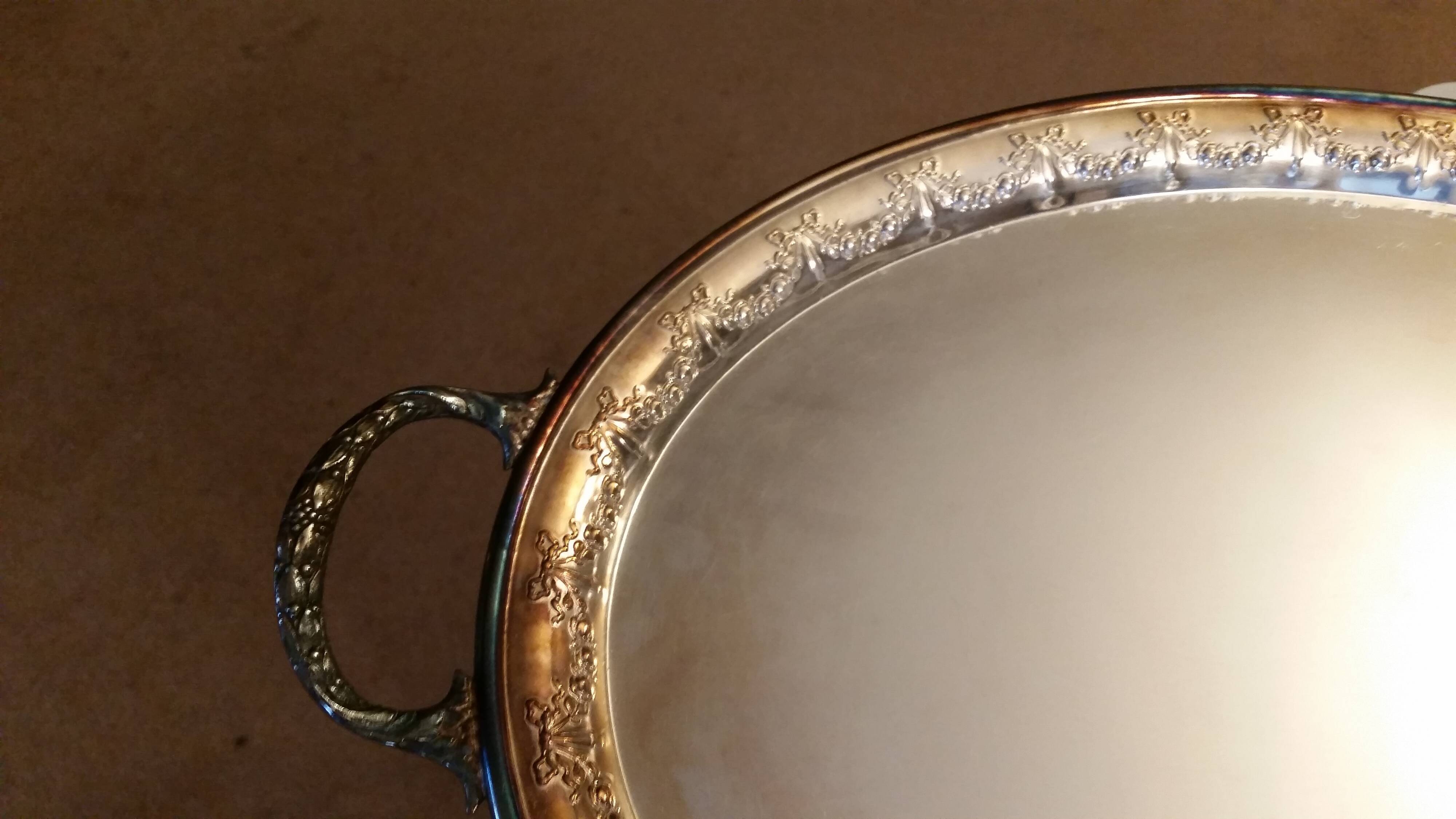 Oval silver metal tray