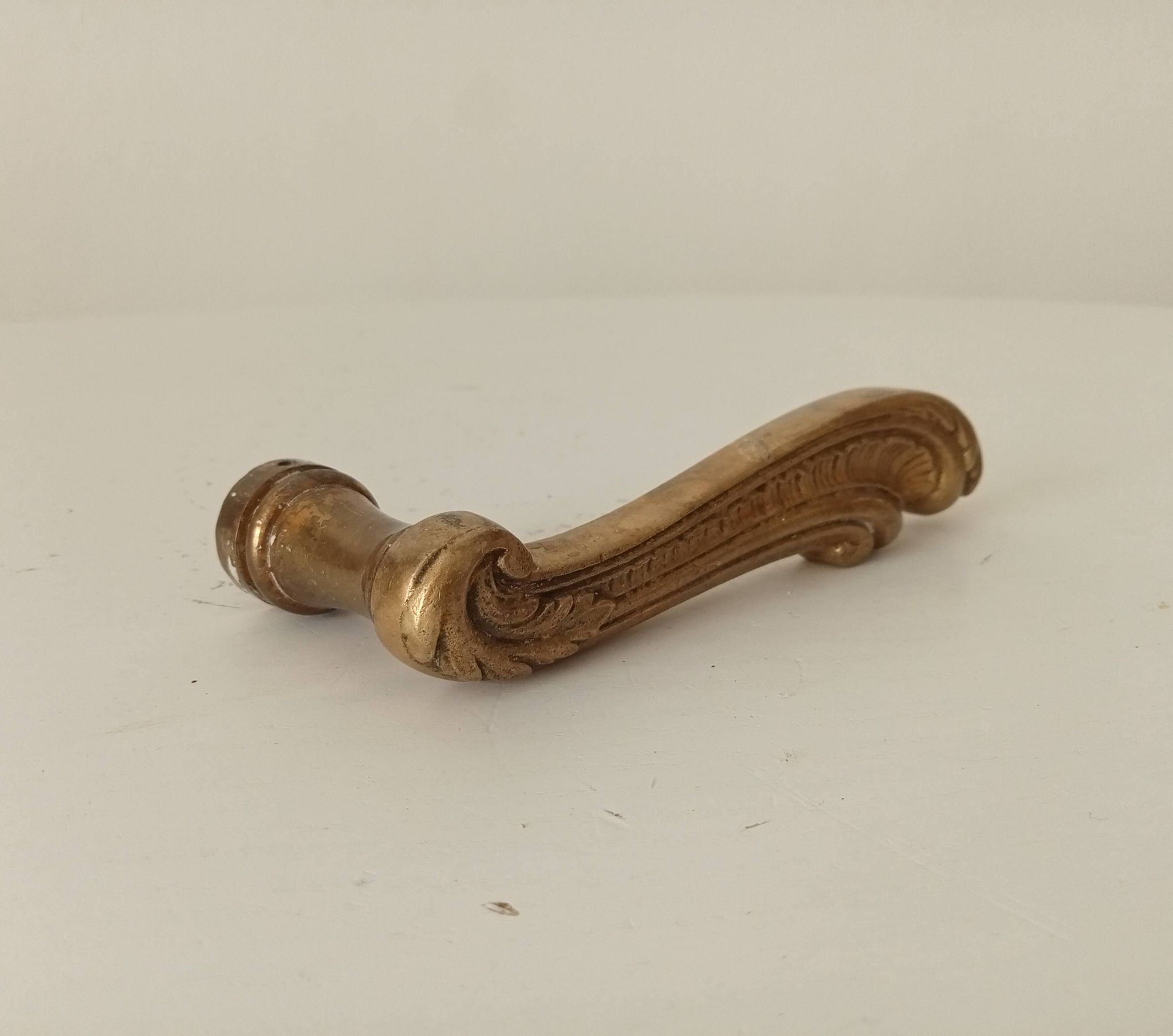 Poignée de porte ancienne en bronze style Empire