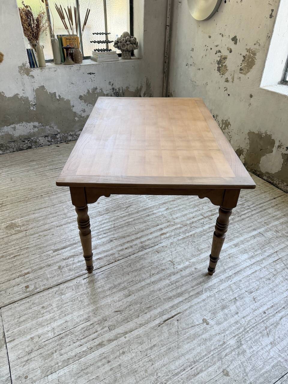 Table de ferme noyer à rallonges 150-250cm