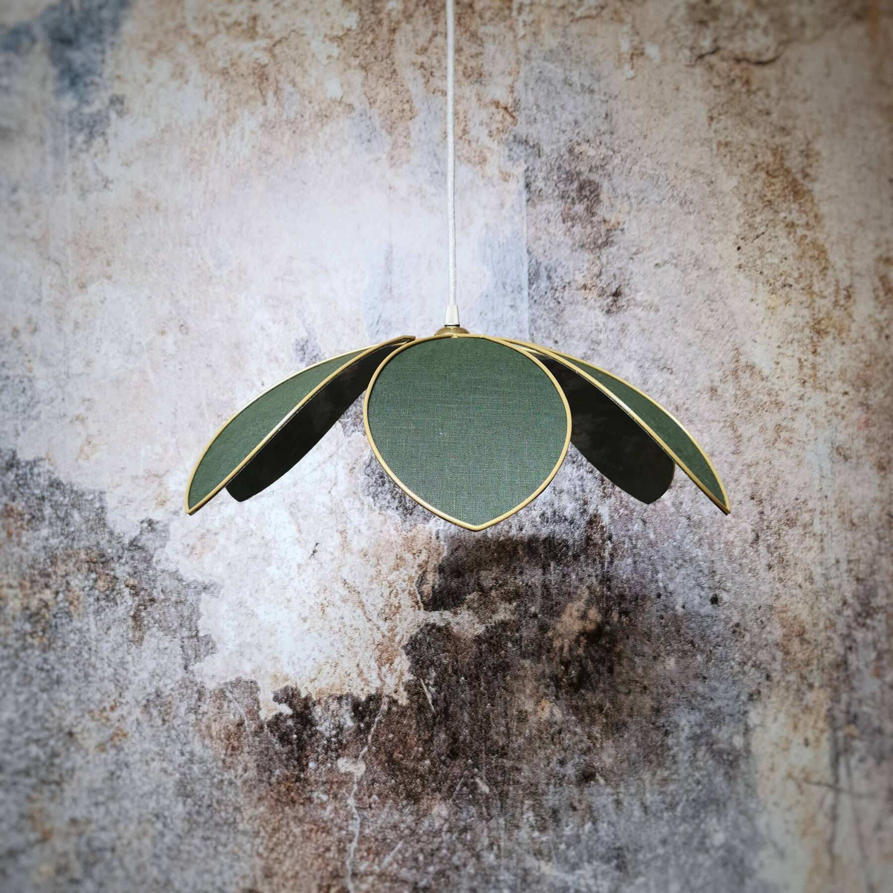 Flower suspension metal structure 6 petals in fir green linen