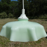 Suspension of old lampshade in opaline mint